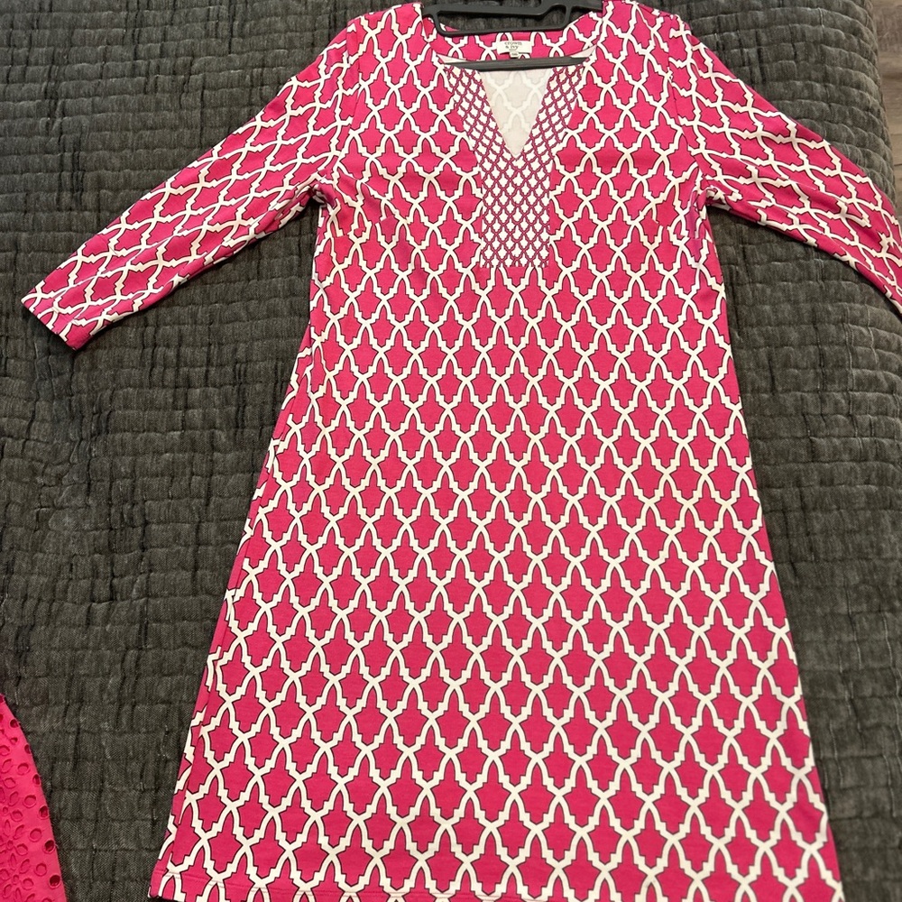 Crown & Ivy Pink and White Sheath Midi Dress V-Neck